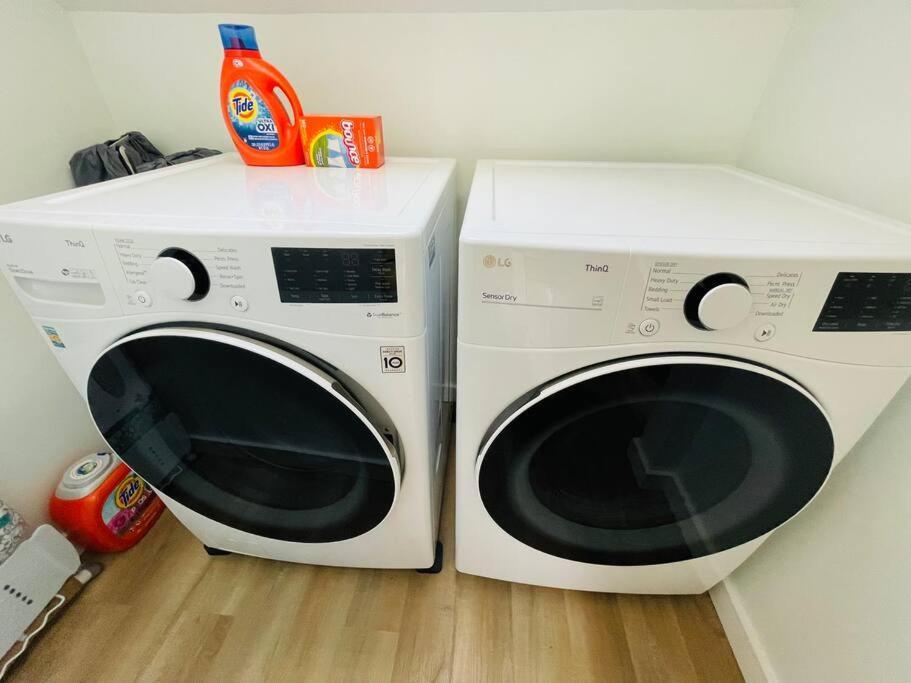 Apartment Stylish Cozy One Bedroom Studio With Free Parking